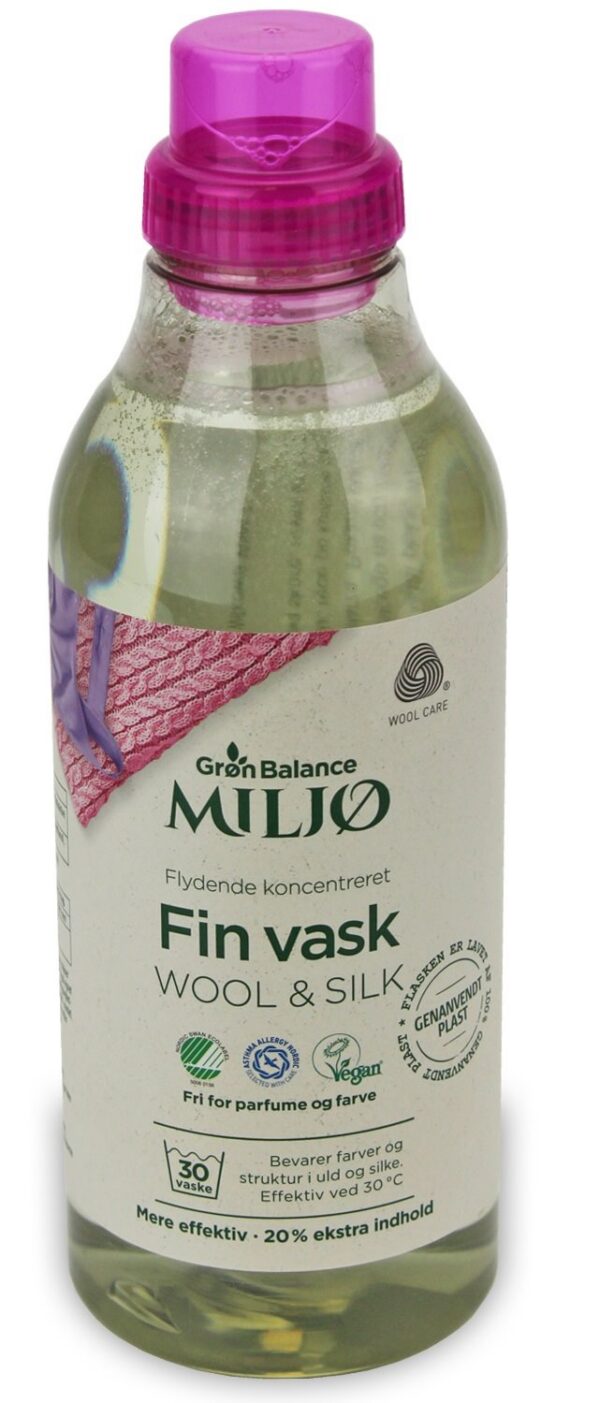 Płyn do prania wełnianych i jedwabnych ubrań (koncentrat) ECO 900 ml (30 prań) — Gron Balance